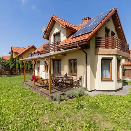 Holiday home Three-bedroom House Czarnochowice By Renters